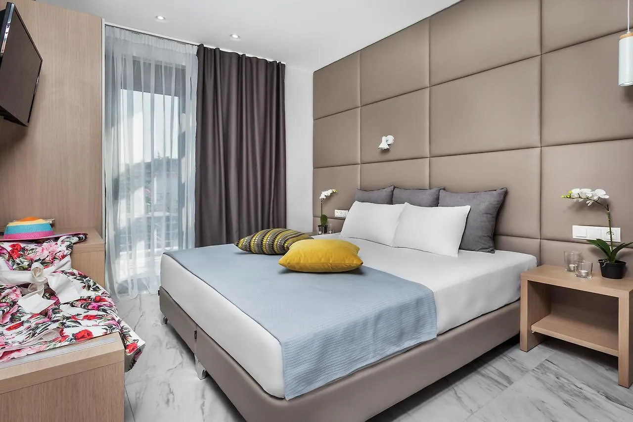 Nymphes Deluxe Accommodation Pefkochori 3*,  Grecia